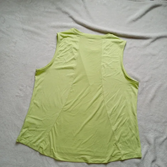 Avia Athletic Capri (L)& Tank (XL) Outfit - Picture 3 of 14